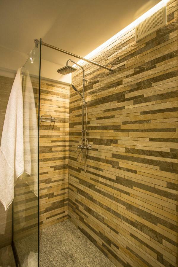 Alpine Rooms Guesthouse 브루일서비니아 외부 사진